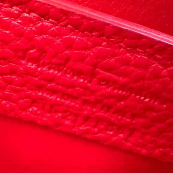 Salvatore Ferragamo Gancini Red Leather Wristlet Clutch – Authentic - Picture 4 of 10